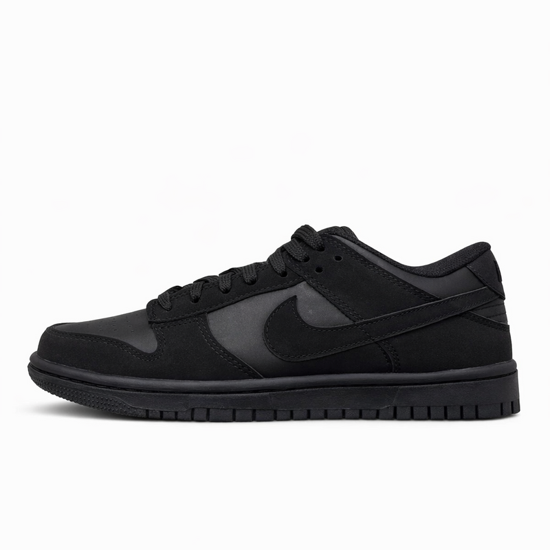 Nike Dunk Low Triple Black